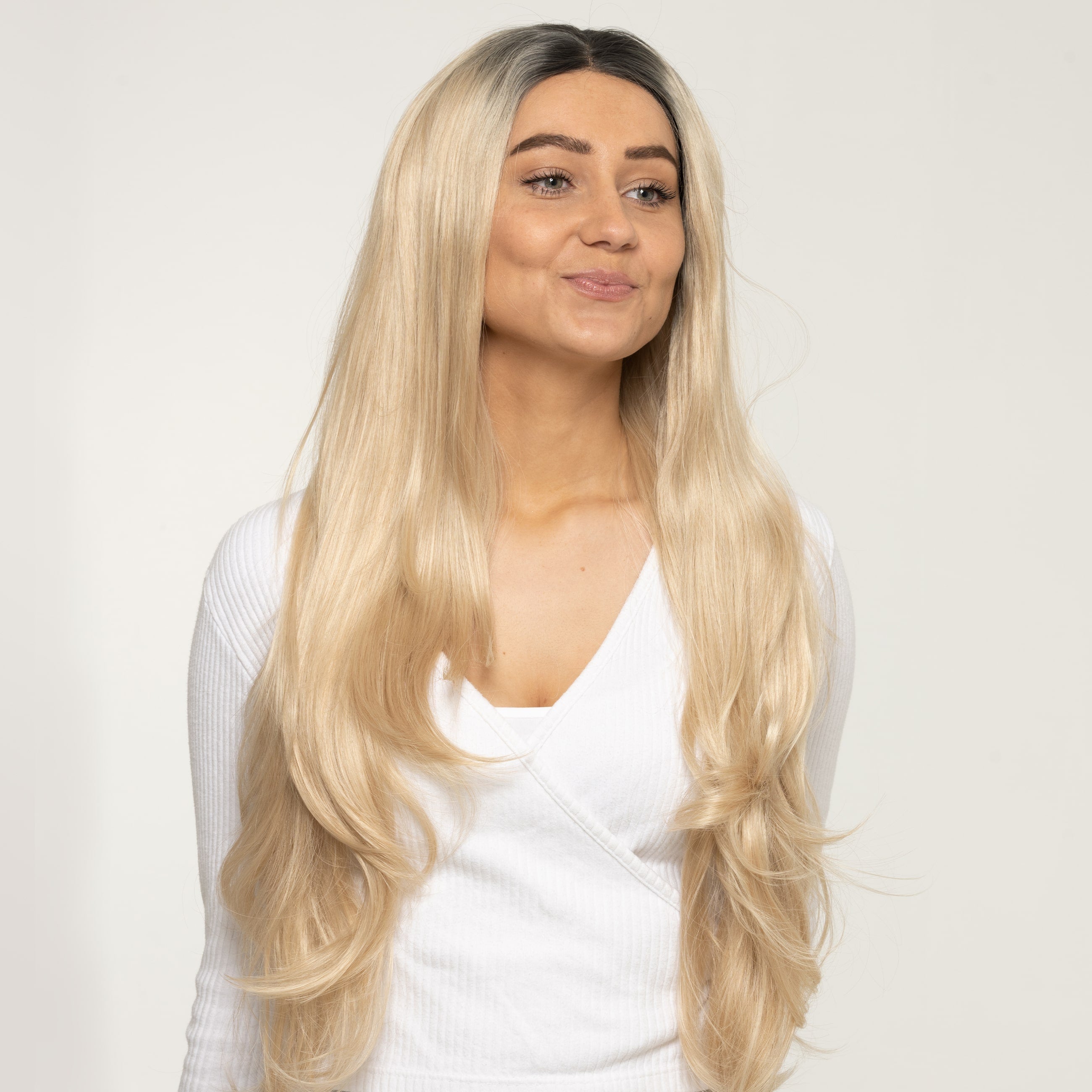 Aaliyah - Paryk af syntetisk hår - 80 cm